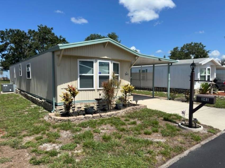 Winter Haven, FL Mobile Home for Sale located at 341 Sioux Drive Hidden Cove East